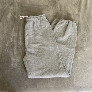 Gildan grey sweatpants